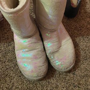 Sequin uggs !